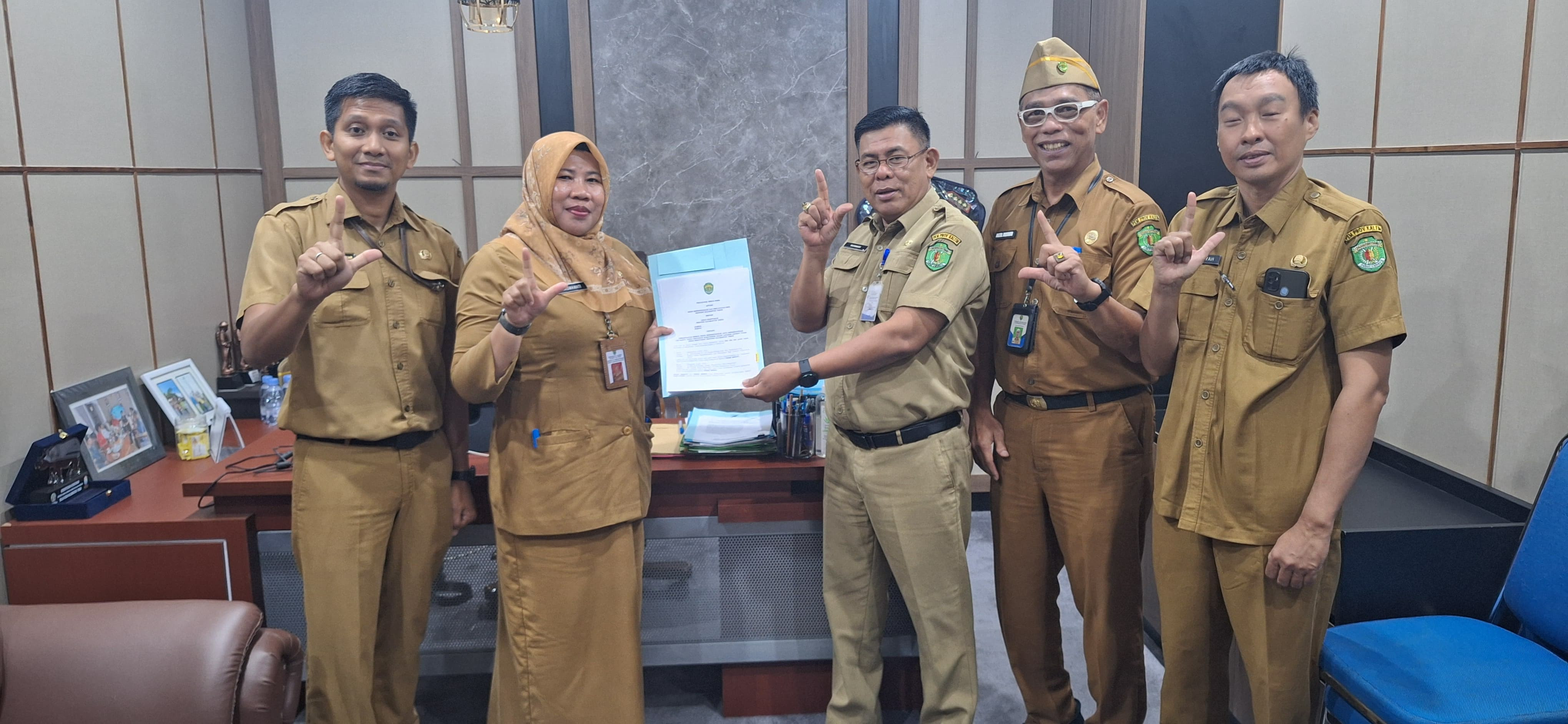 Disdukcapil Prov. Kaltim dan Dishut Prov. Kaltim Jalin Kerja Sama Pemanfaatan Data Kependudukan