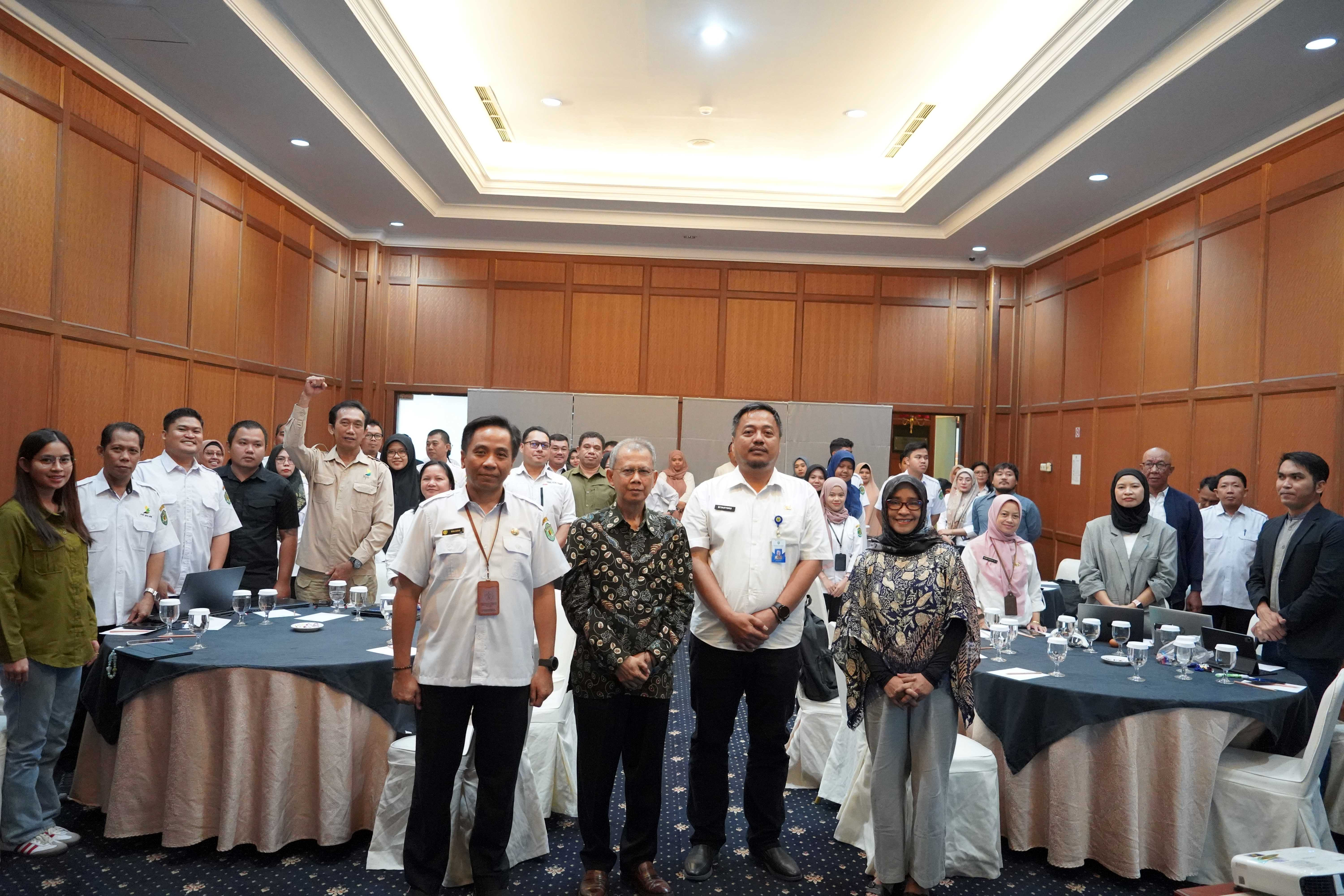 Bimbingan Teknis Pengarusutamaan Gender dalam Dokumen Perencanaan dan Penganggaran Pelaksana Program Penurunan Emisi FCPF Carbon - Fund di Provinsi Kalimantan Timur